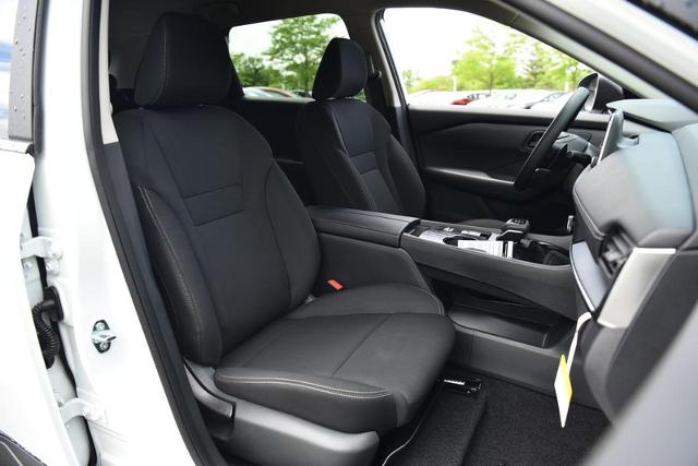 2025 Nissan Rogue Vehicle Photo in Ballwin, MO 63011