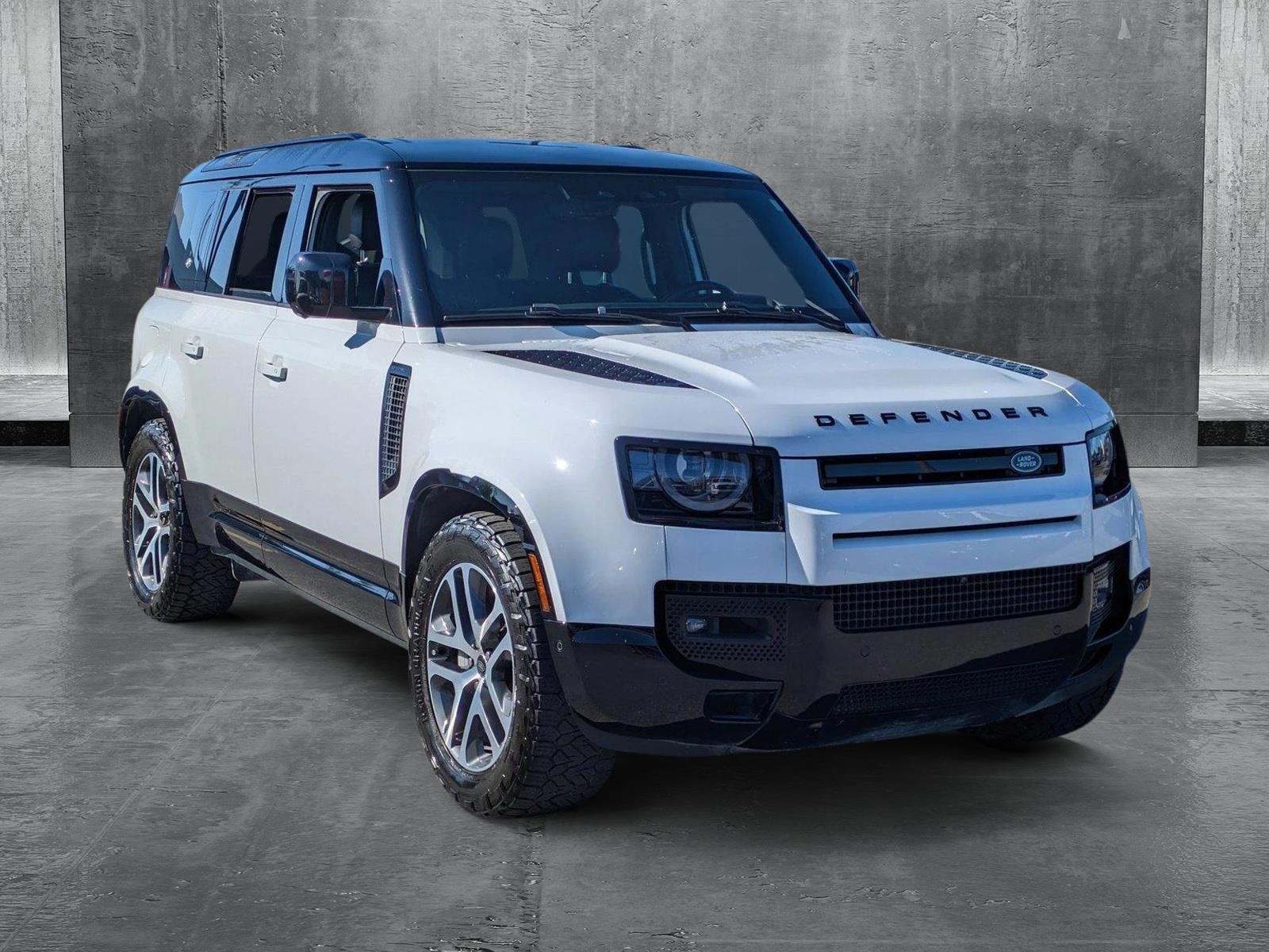 2024 Land Rover Defender Vehicle Photo in Tampa, FL 33614
