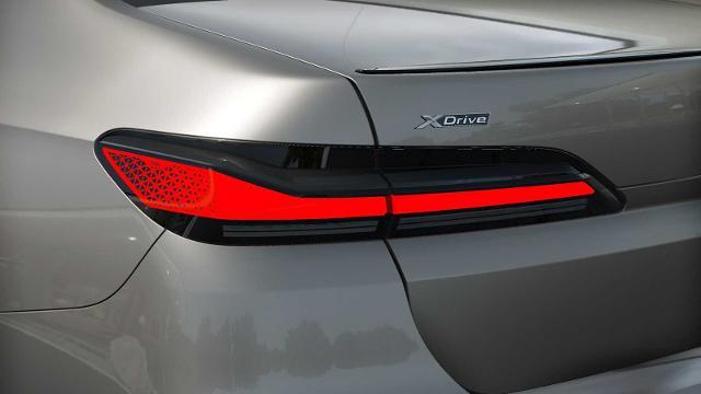 2025 BMW 760i xDrive Vehicle Photo in GRAPEVINE, TX 76051