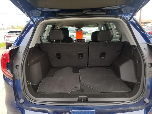 2022 GMC Terrain Vehicle Photo in ELYRIA, OH 44035-6349