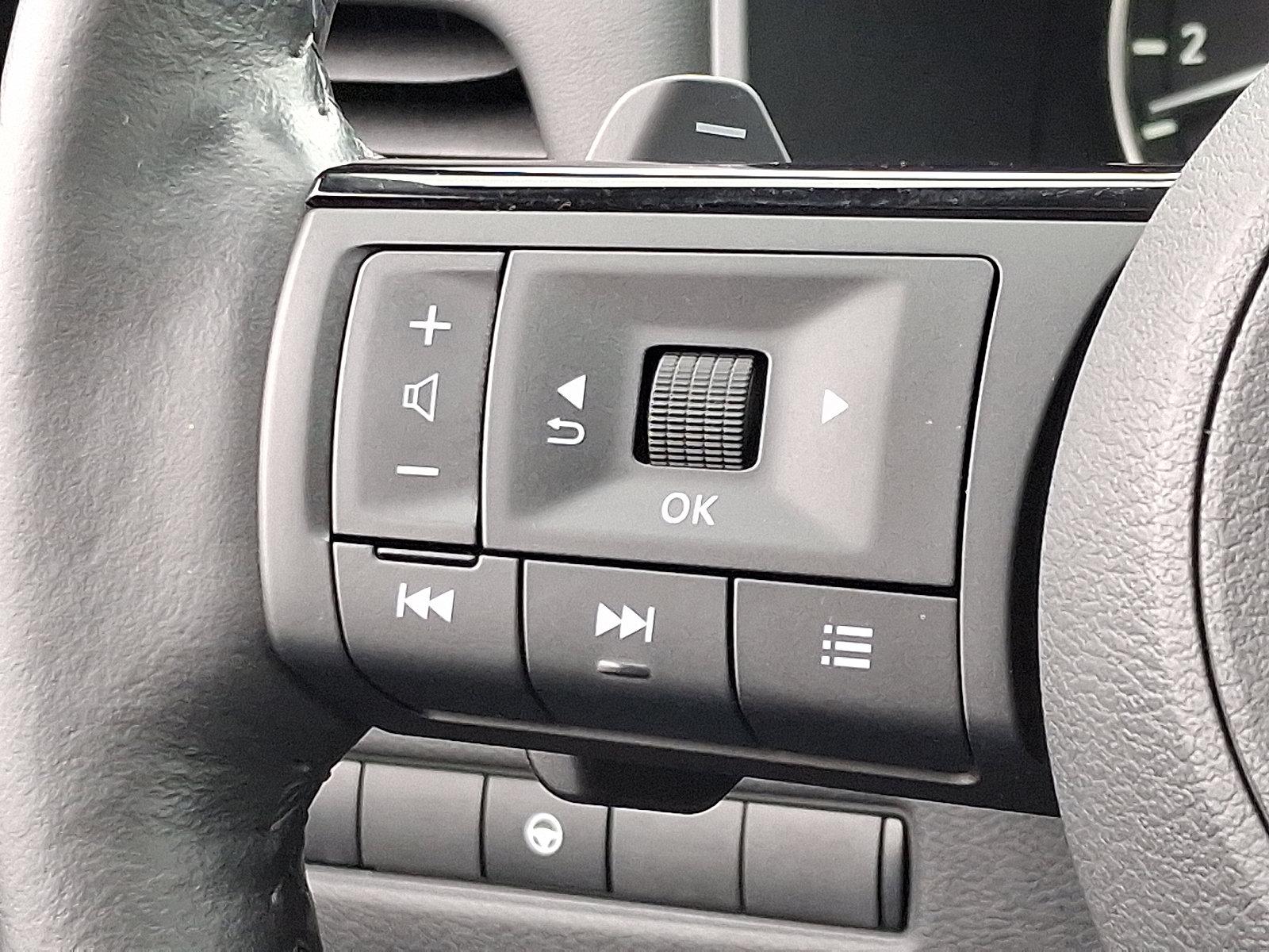 2022 Nissan Rogue Vehicle Photo in Jenkintown, PA 19046