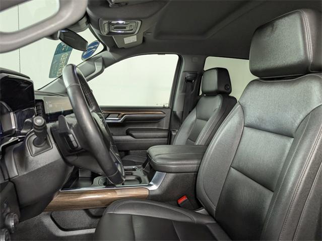 2023 Chevrolet Silverado 1500 Vehicle Photo in ENGLEWOOD, CO 80113-6708