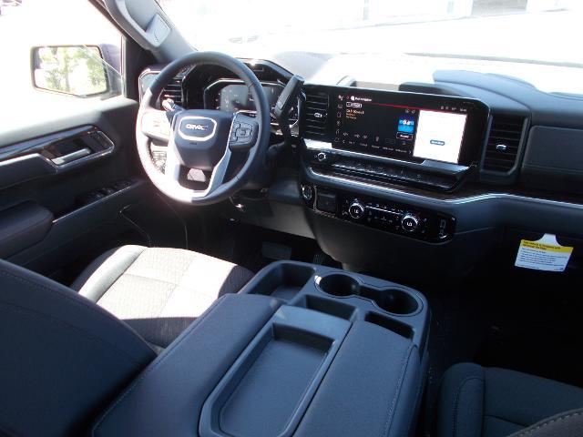 2025 GMC Sierra 1500 Vehicle Photo in LOWELL, MA 01852-4336