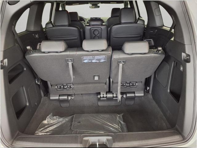 2025 Honda Odyssey Vehicle Photo in Oshkosh, WI 54904