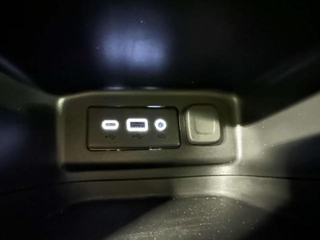 2023 Chevrolet Equinox Vehicle Photo in Roslyn, NY 11576