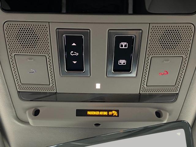 2024 Land Rover Defender Vehicle Photo in Appleton, WI 54913
