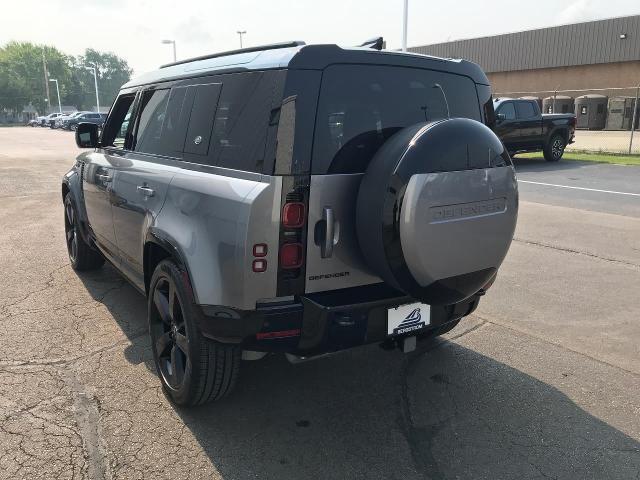 2024 Land Rover Defender Vehicle Photo in GREEN BAY, WI 54303-3330