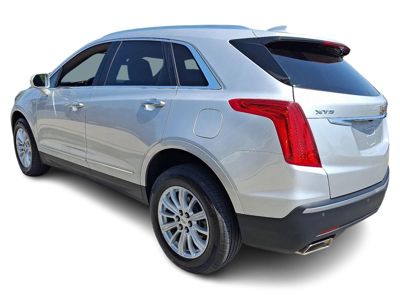 2017 Cadillac XT5 Vehicle Photo in BETHLEHEM, PA 18017-9401