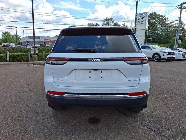 2024 Jeep Grand Cherokee Vehicle Photo in Willow Grove, PA 19090