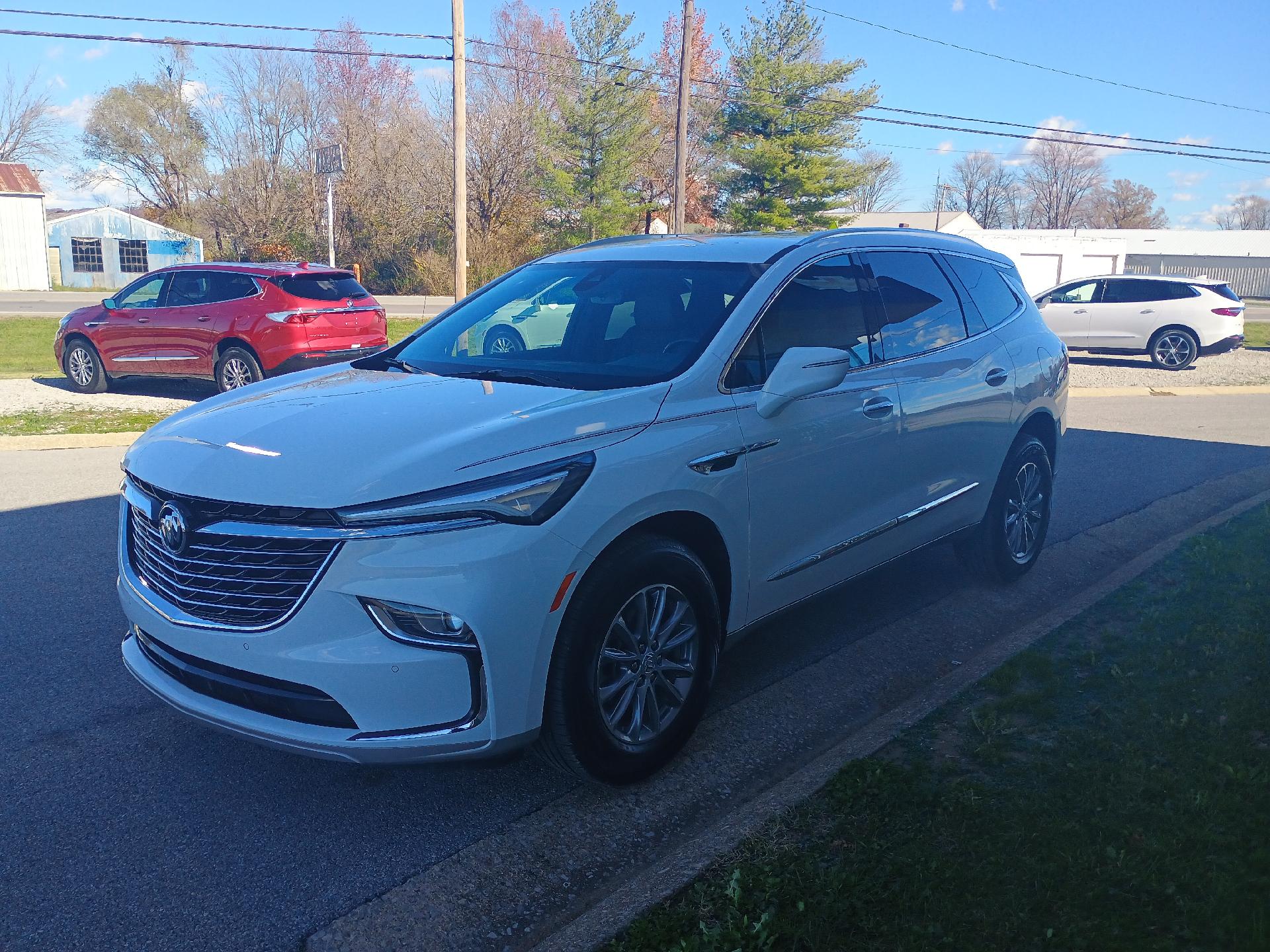 Used 2023 Buick Enclave Essence with VIN 5GAERBKW5PJ136395 for sale in Mcleansboro, IL