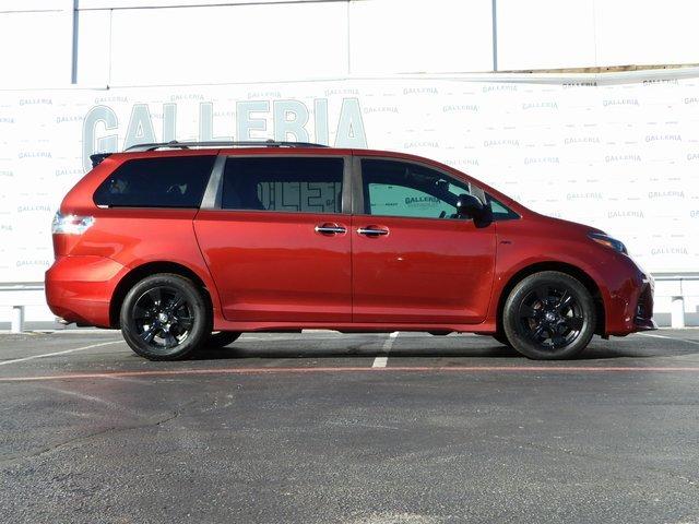 2020 Toyota Sienna Vehicle Photo in DALLAS, TX 75244-5909