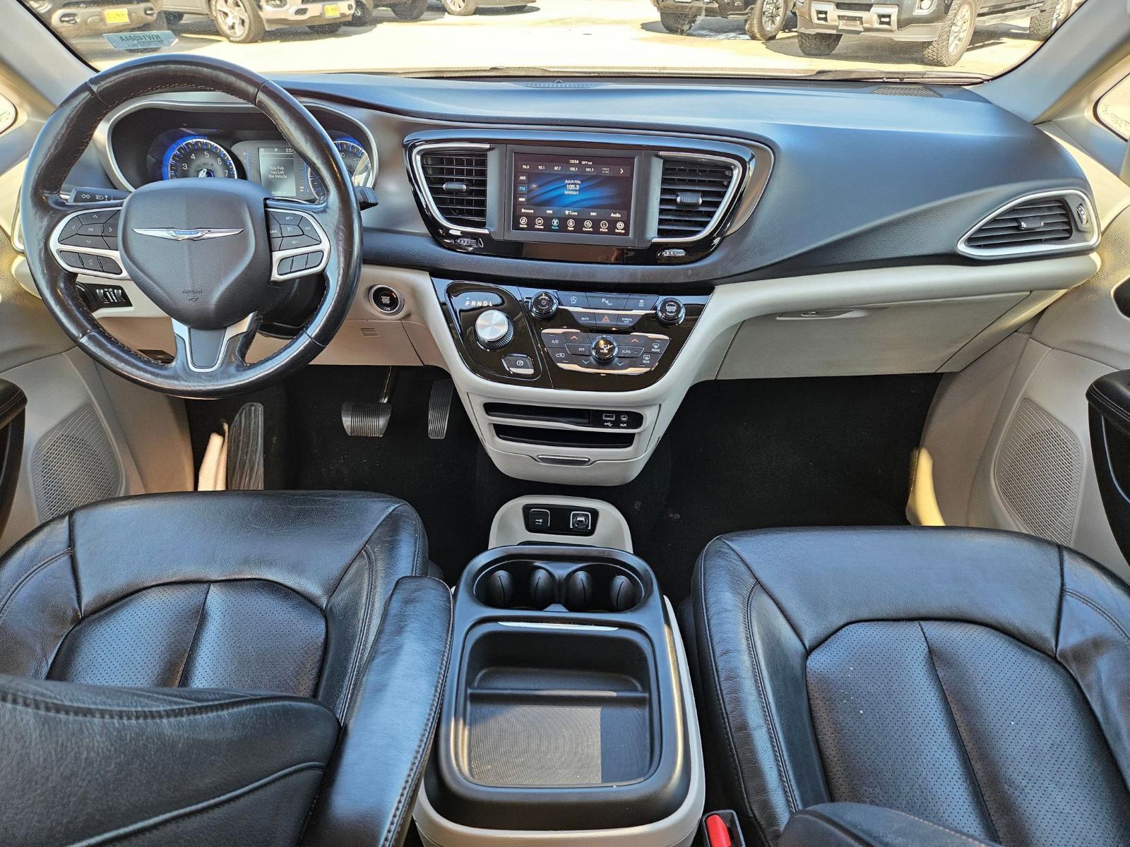 2020 Chrysler Pacifica Vehicle Photo in Seguin, TX 78155