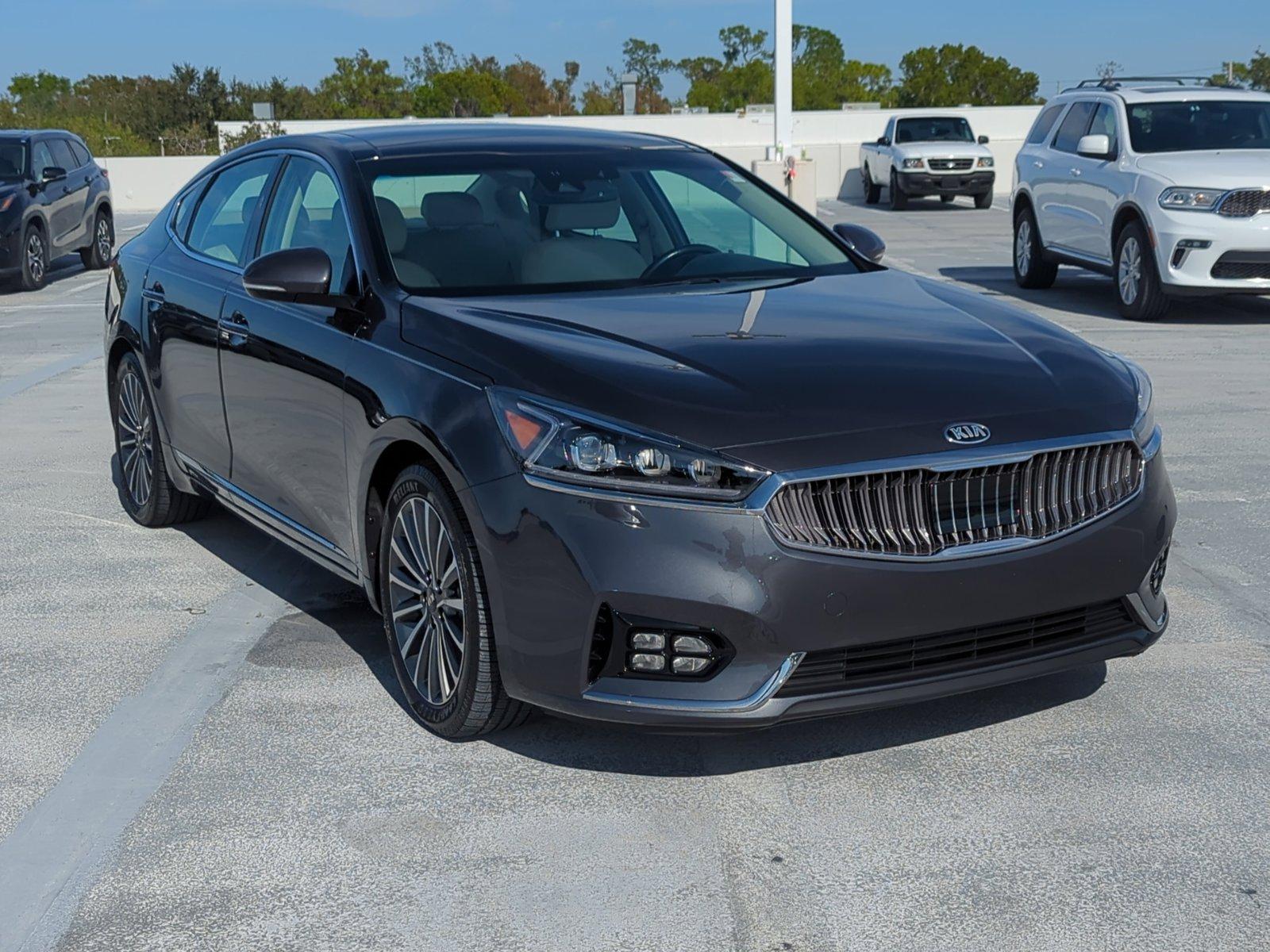 2017 Kia Cadenza Vehicle Photo in Ft. Myers, FL 33907