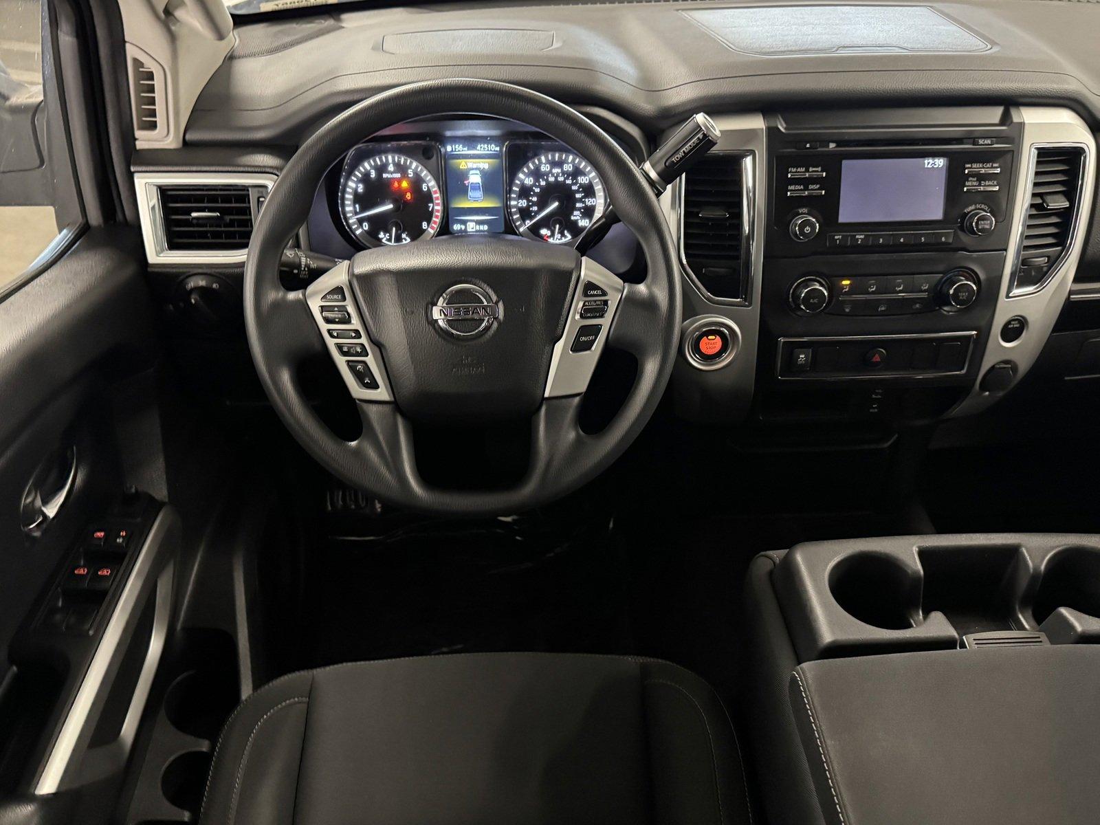 2018 Nissan Titan Vehicle Photo in LOS ANGELES, CA 90007-3794