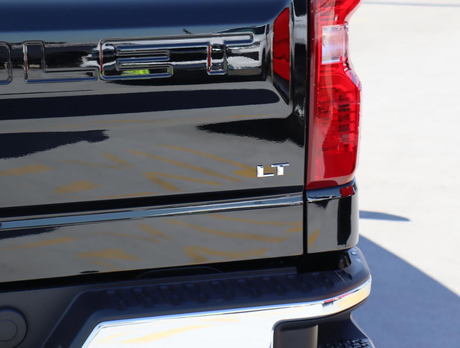 2025 Chevrolet Silverado 1500 Vehicle Photo in LOS ANGELES, CA 90007-3794