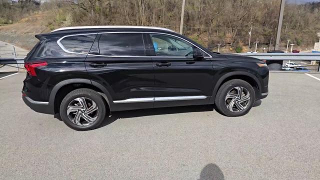 2022 Hyundai SANTA FE Vehicle Photo in Pleasant Hills, PA 15236