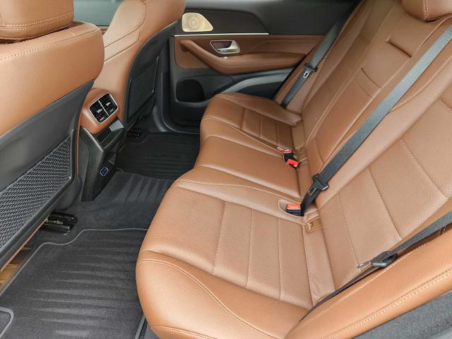 2025 Mercedes-Benz GLE Vehicle Photo in HOUSTON, TX 77079
