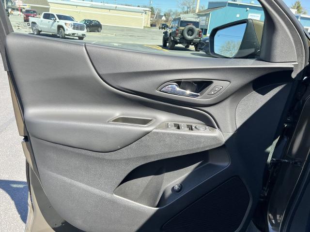 2023 Chevrolet Equinox Vehicle Photo in MASSENA, NY 13662-2255