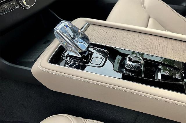 2025 Volvo XC90 Plug-In Hybrid Vehicle Photo in Houston, TX 77007