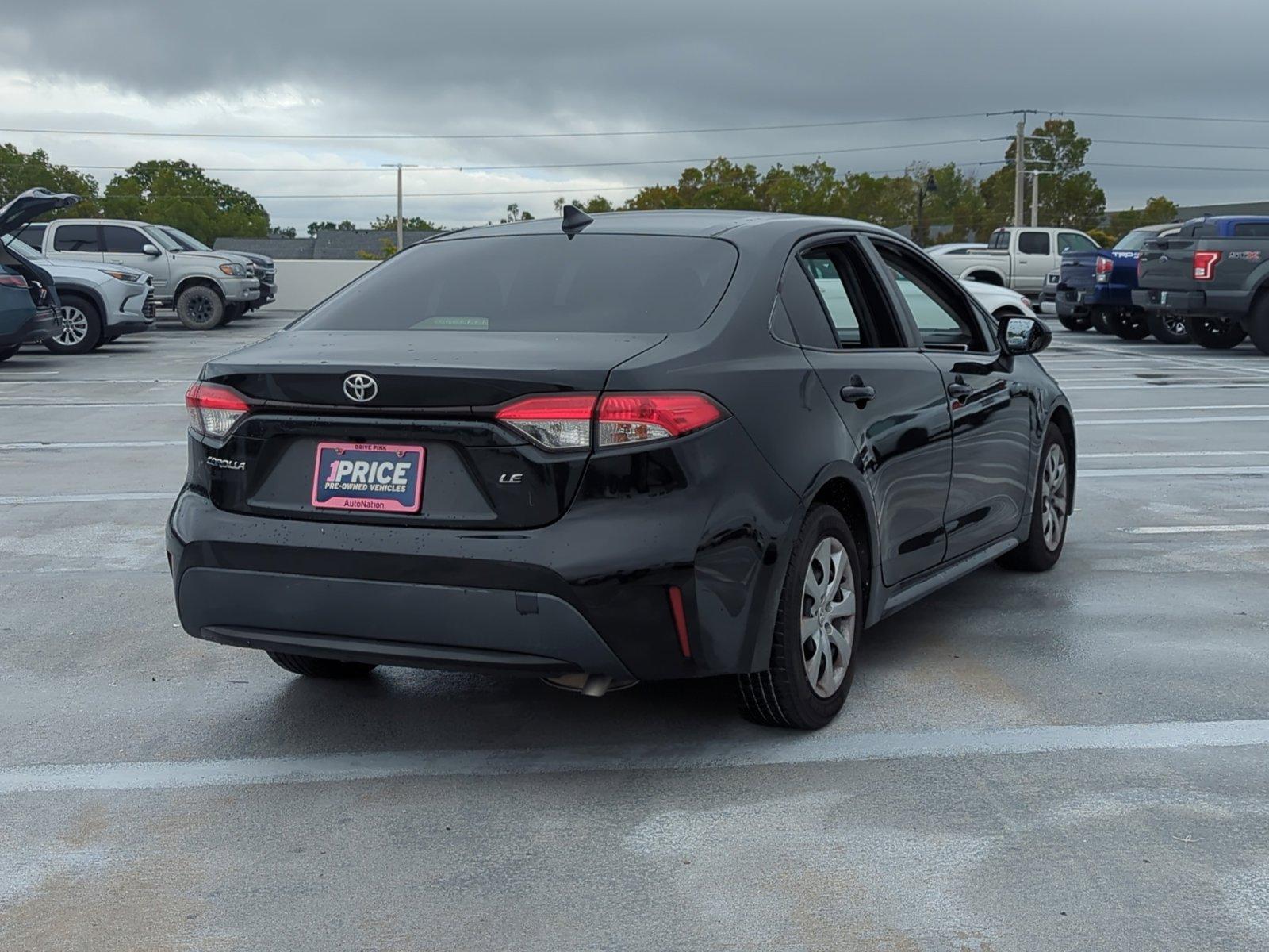 2020 Toyota Corolla Vehicle Photo in Ft. Myers, FL 33907