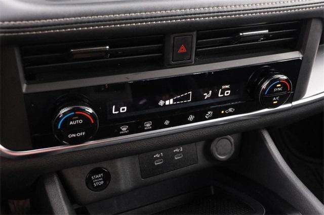 2024 Nissan Rogue Vehicle Photo in Hazelwood, MO 63042