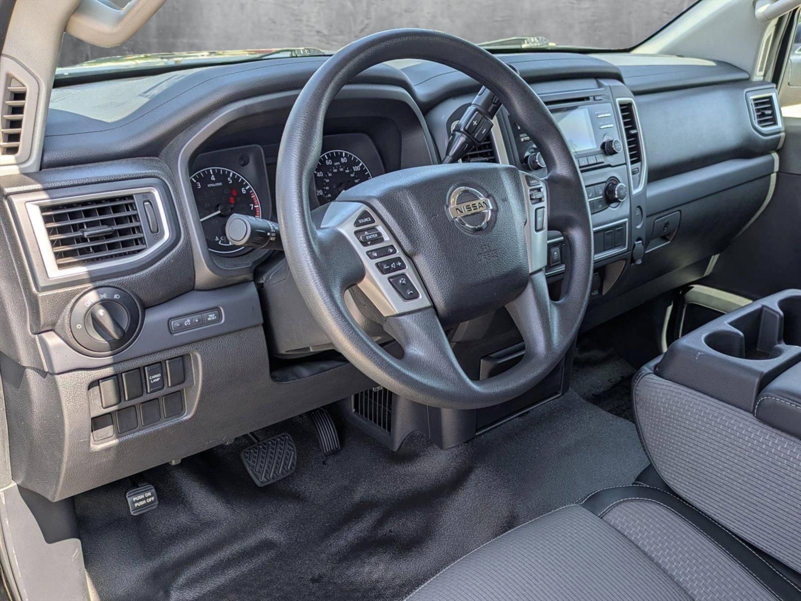 2017 Nissan Titan Vehicle Photo in Tustin, CA 92782