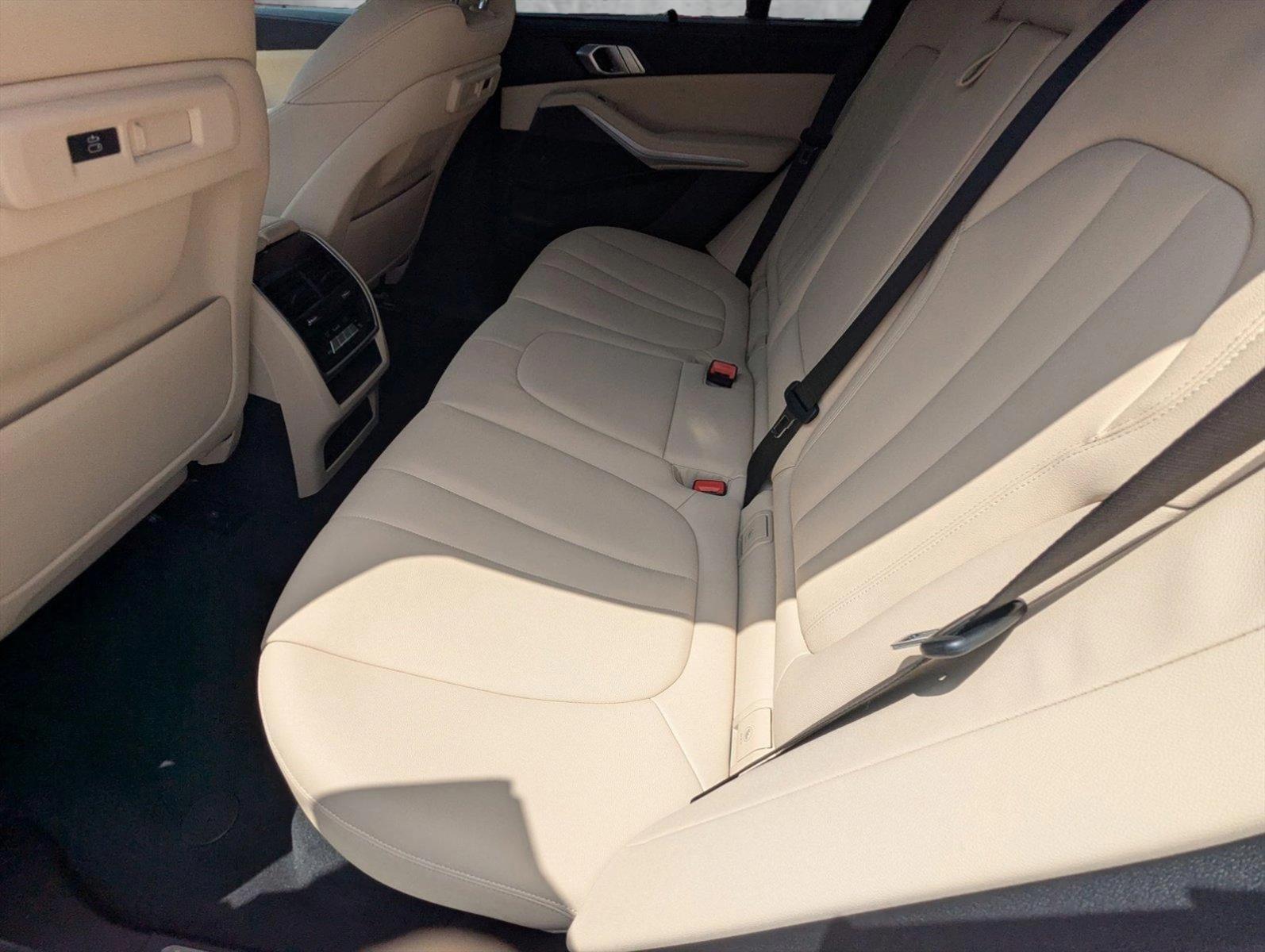 2022 BMW X5 xDrive40i Vehicle Photo in Delray Beach, FL 33444