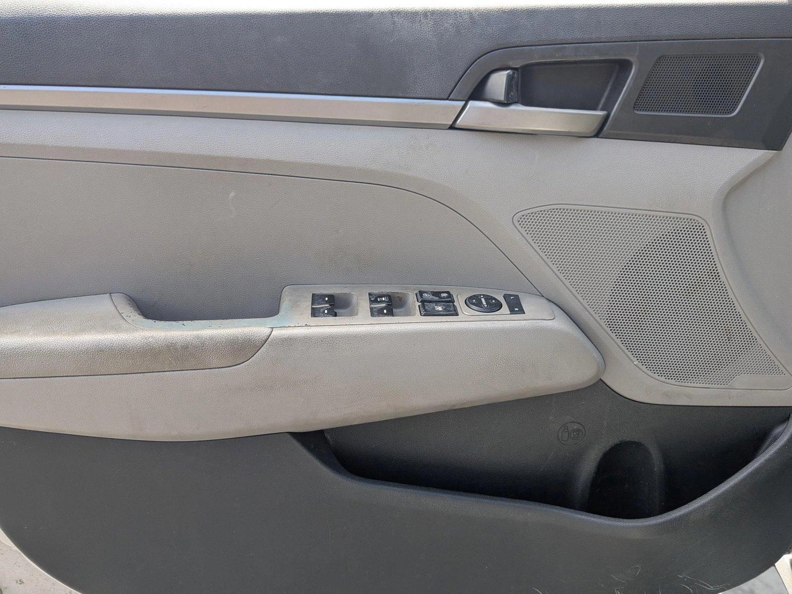 2017 Hyundai ELANTRA Vehicle Photo in Panama City, FL 32401