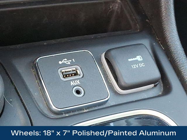 2019 Jeep Cherokee Vehicle Photo in DANBURY, CT 06810-5034