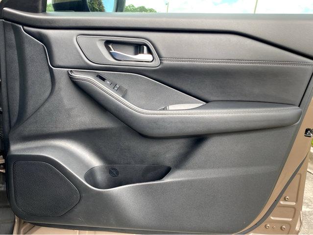 2024 Nissan Rogue Vehicle Photo in Hinesville, GA 31313