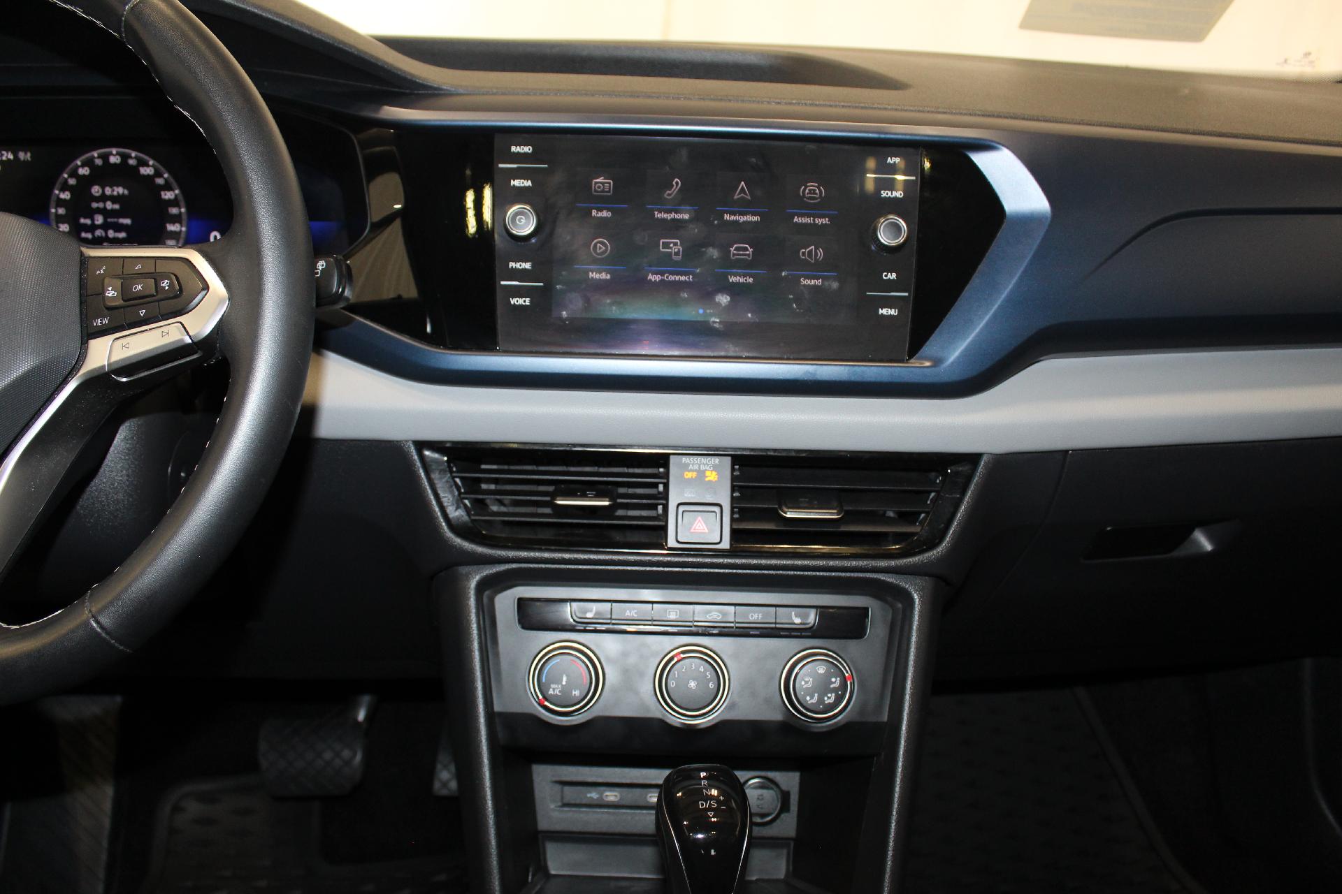 2022 Volkswagen Taos Vehicle Photo in NORTHAMPTON, MA 01060-1120