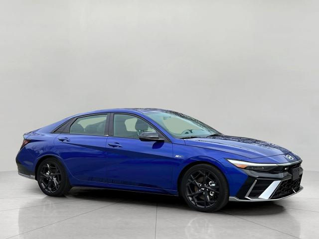 2025 Hyundai ELANTRA Vehicle Photo in Green Bay, WI 54304