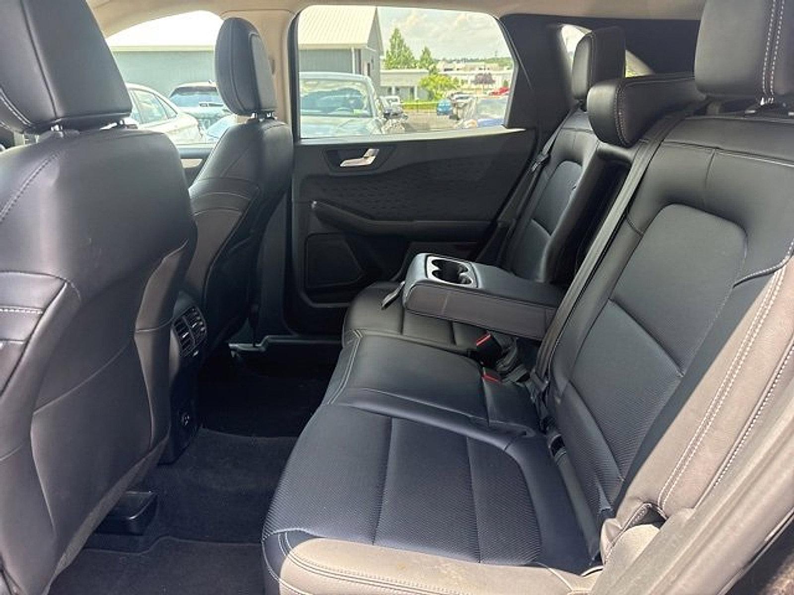 2020 Ford Escape Vehicle Photo in Harrisburg, PA 17111