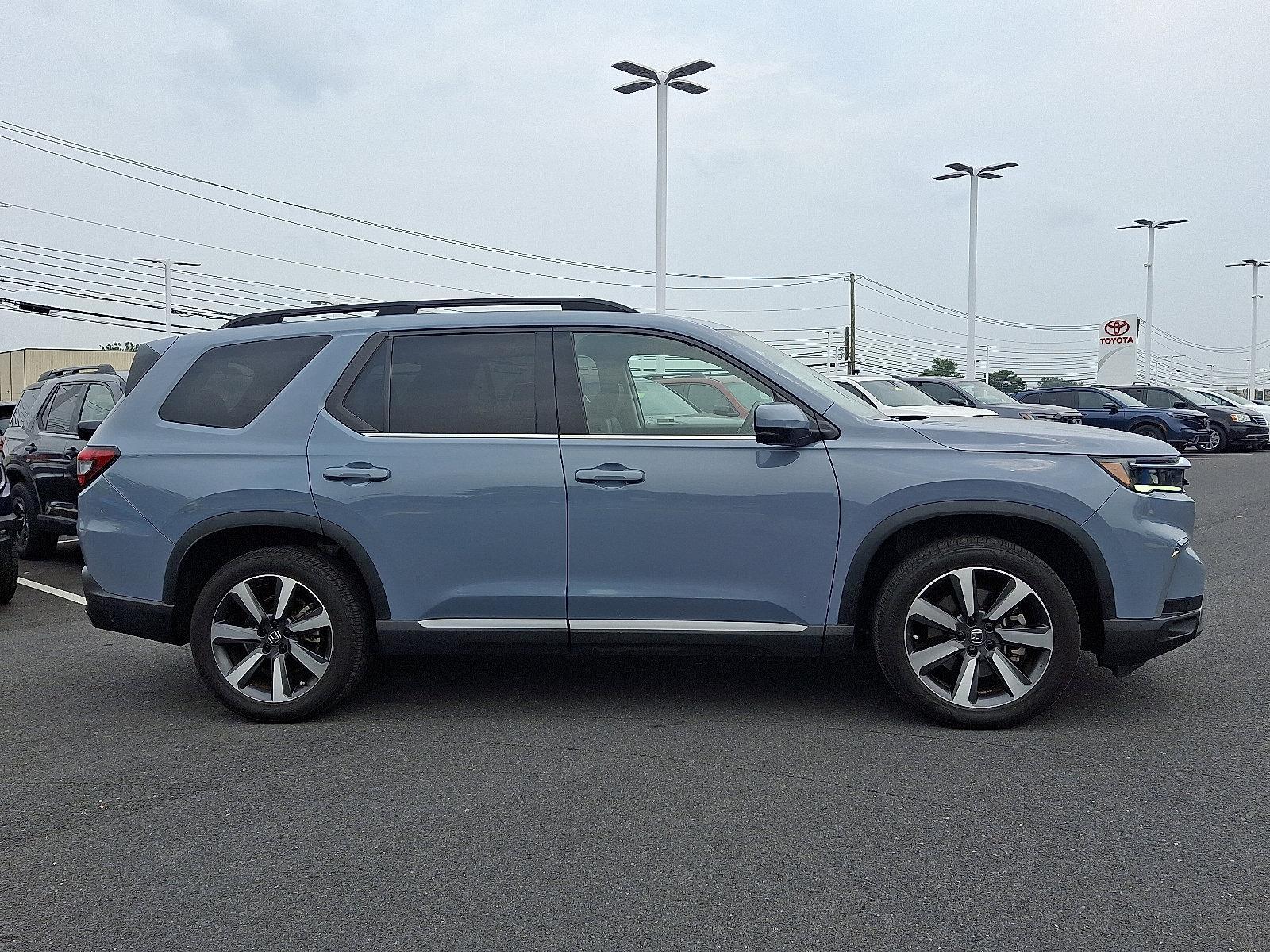2023 Honda Pilot Vehicle Photo in Harrisburg, PA 17111