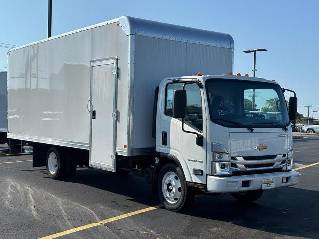 2024 Chevrolet Low Cab Forward 4500 Vehicle Photo in COLUMBIA, MO 65203-3903