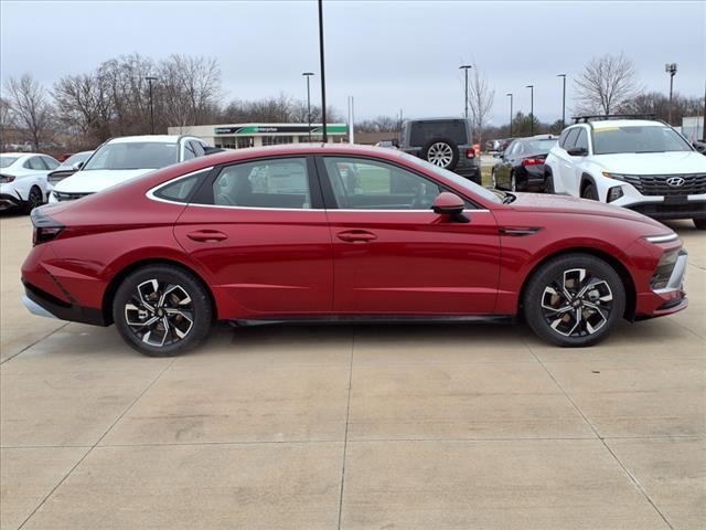 2025 Hyundai SONATA Vehicle Photo in Peoria, IL 61615