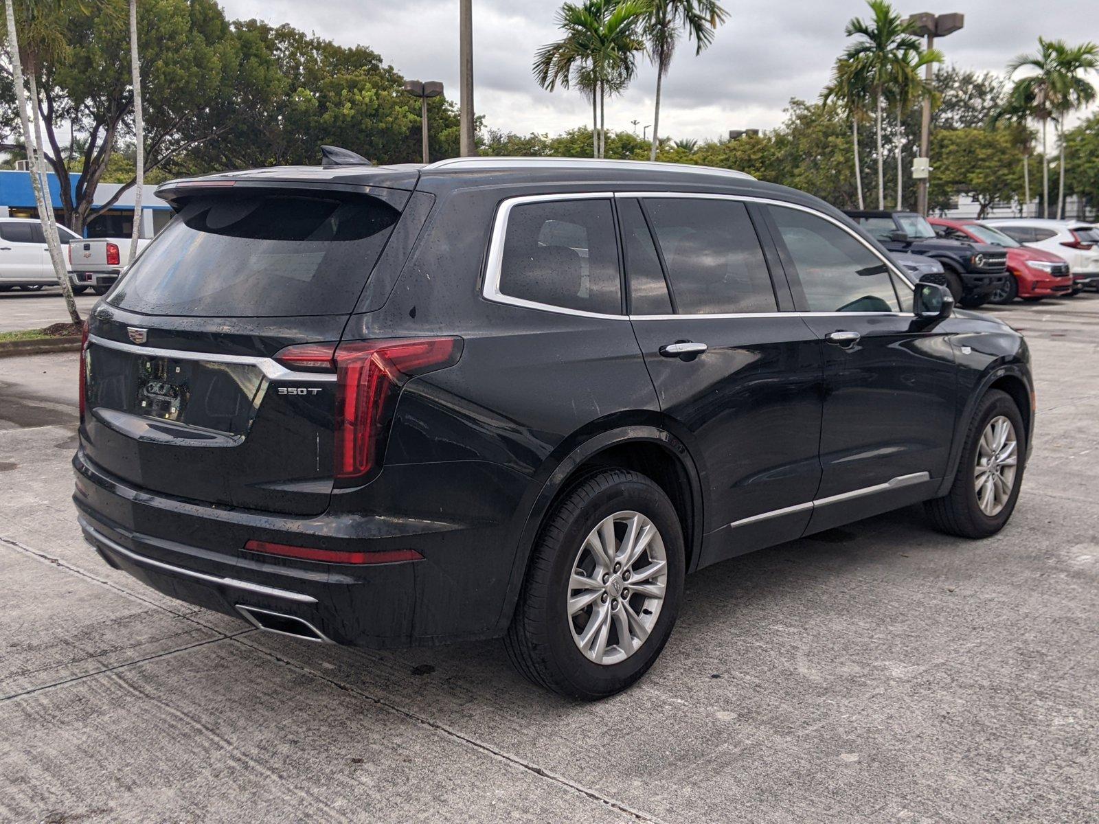 2024 Cadillac XT6 Vehicle Photo in PEMBROKE PINES, FL 33024-6534