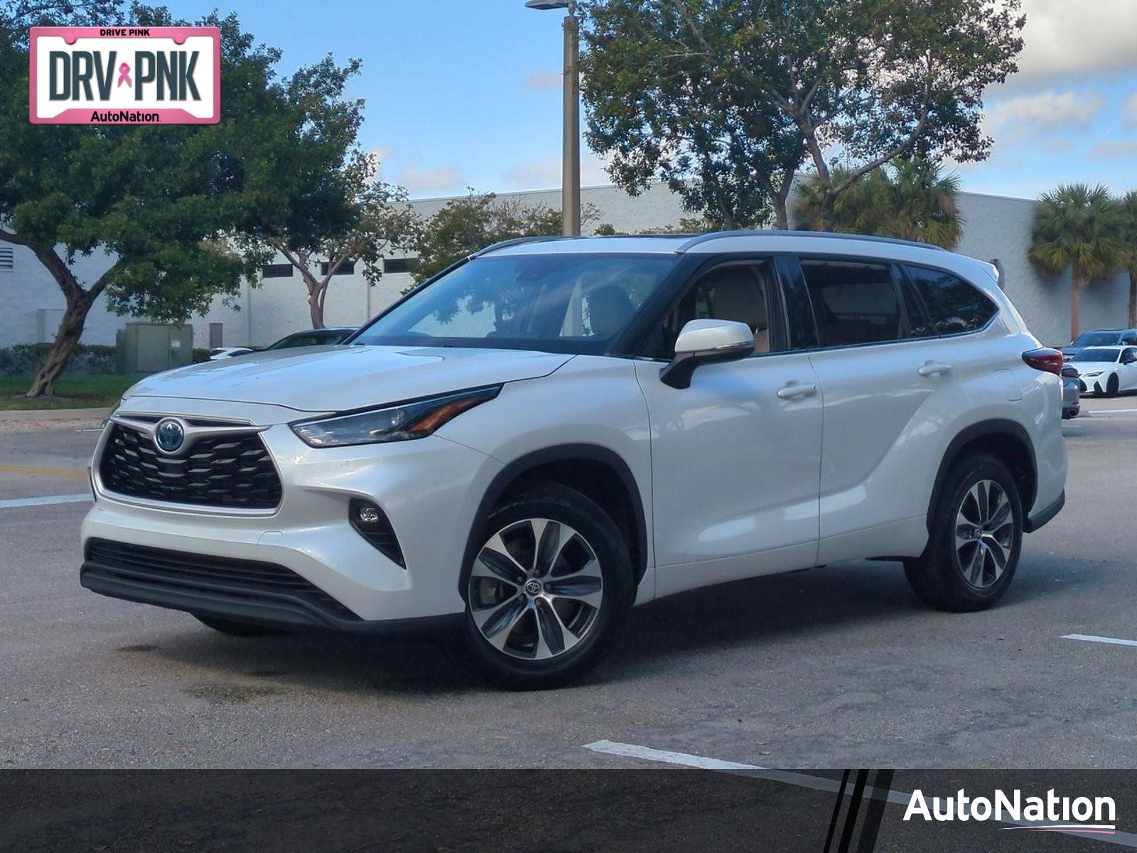 2022 Toyota Highlander Vehicle Photo in West Palm Beach, FL 33417