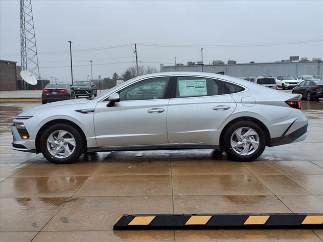 2025 Hyundai SONATA Vehicle Photo in Peoria, IL 61615