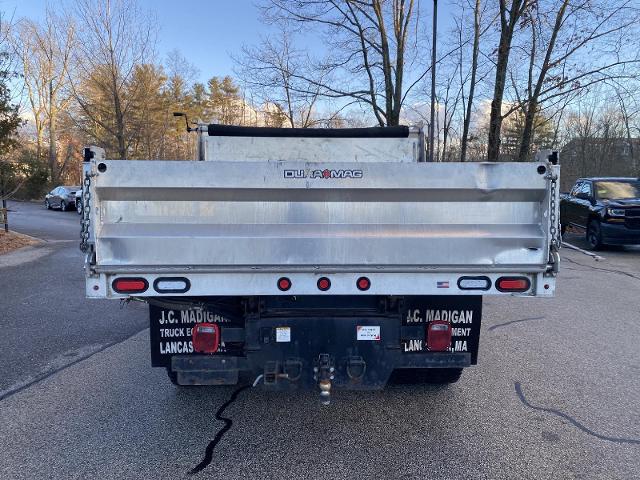 2022 Chevrolet Silverado 3500 HD Chassis Cab Vehicle Photo in LEOMINSTER, MA 01453-2952