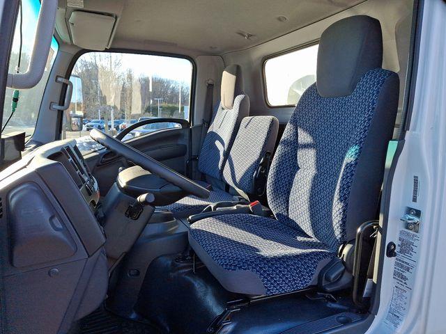2024 Chevrolet Low Cab Forward 4500 Vehicle Photo in DANBURY, CT 06810-5034