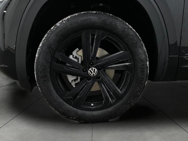 2025 Volkswagen Atlas Cross Sport Vehicle Photo in Appleton, WI 54913