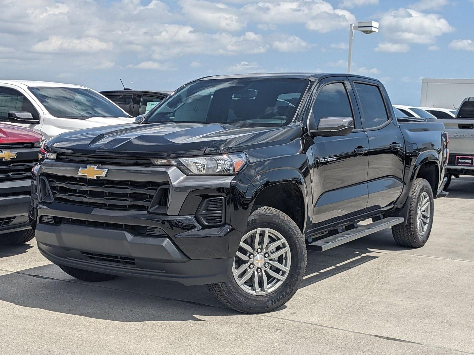 2025 Chevrolet Colorado Vehicle Photo in MIAMI, FL 33172-3015