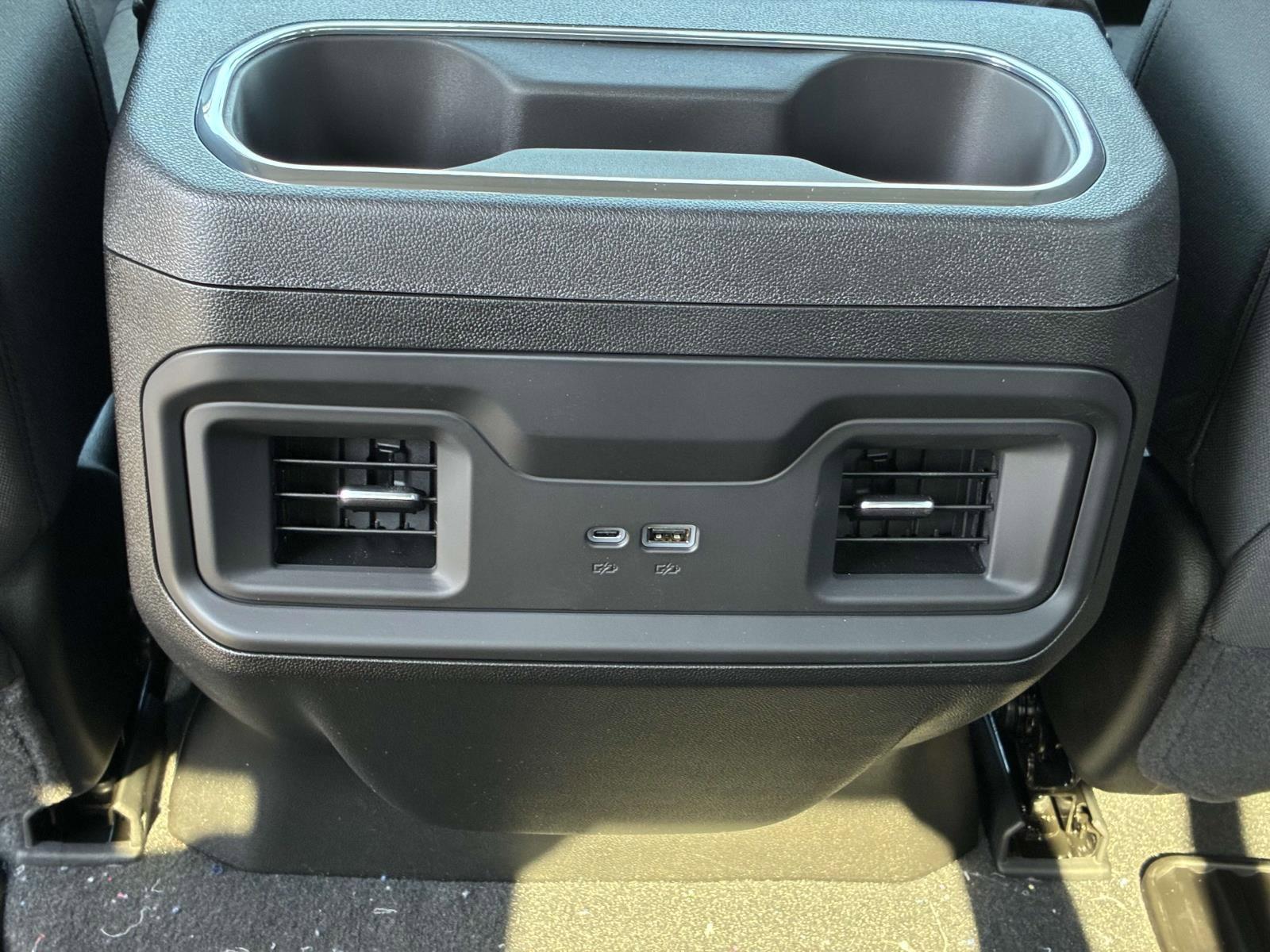 2025 Chevrolet Silverado 2500 HD Vehicle Photo in LOS ANGELES, CA 90007-3794