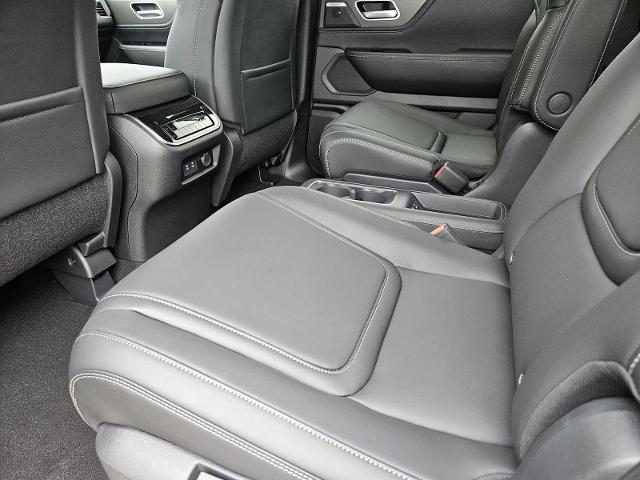2025 INFINITI QX80 Vehicle Photo in Fort Worth, TX 76132