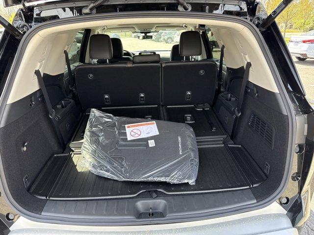 2025 Nissan Pathfinder Vehicle Photo in Flemington, NJ 08822