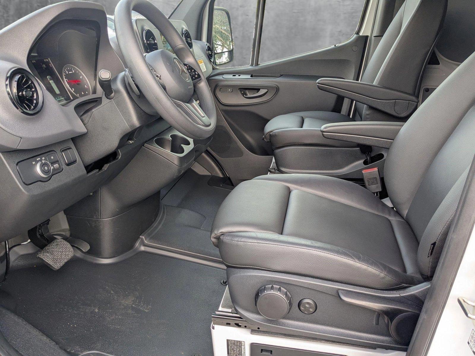 2024 Mercedes-Benz Sprinter Cargo Van Vehicle Photo in PEMBROKE PINES, FL 33024-6534