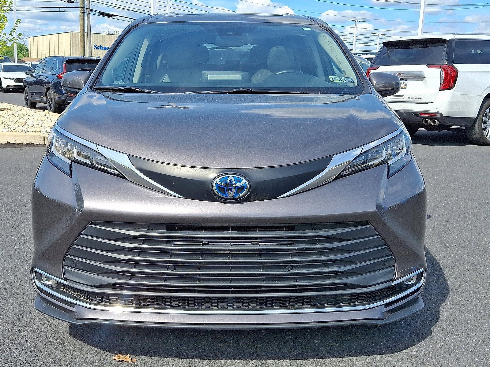 2021 Toyota Sienna Vehicle Photo in Harrisburg, PA 17111