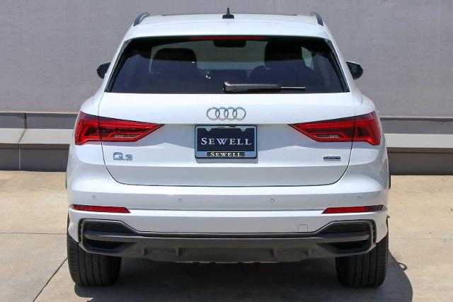 2024 Audi Q3 Vehicle Photo in SUGAR LAND, TX 77478