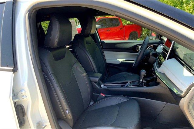 2023 Jeep Compass Vehicle Photo in KANSAS CITY, MO 64114-4545